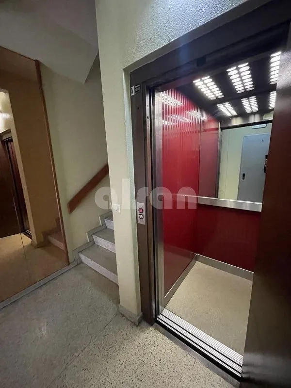 Entrée - Apartment with Large Windows in Vigo