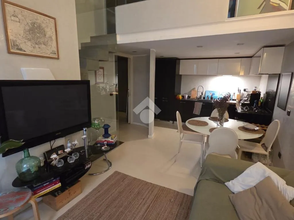 Elutuba - Retro Loft with Garden View in Milan