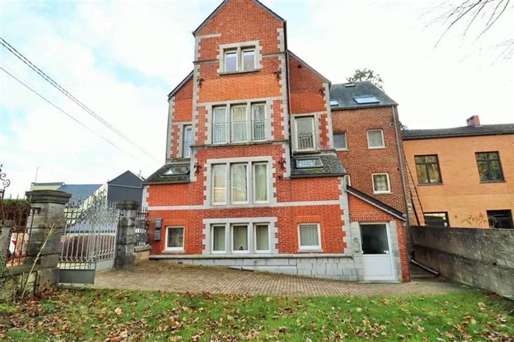 Extérieur - Duplex avec Jardin Commun au Centre de Saint-Gérard