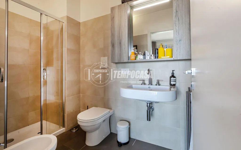 Salles de bain - Luxury Triplex with Panoramic Views in Milan