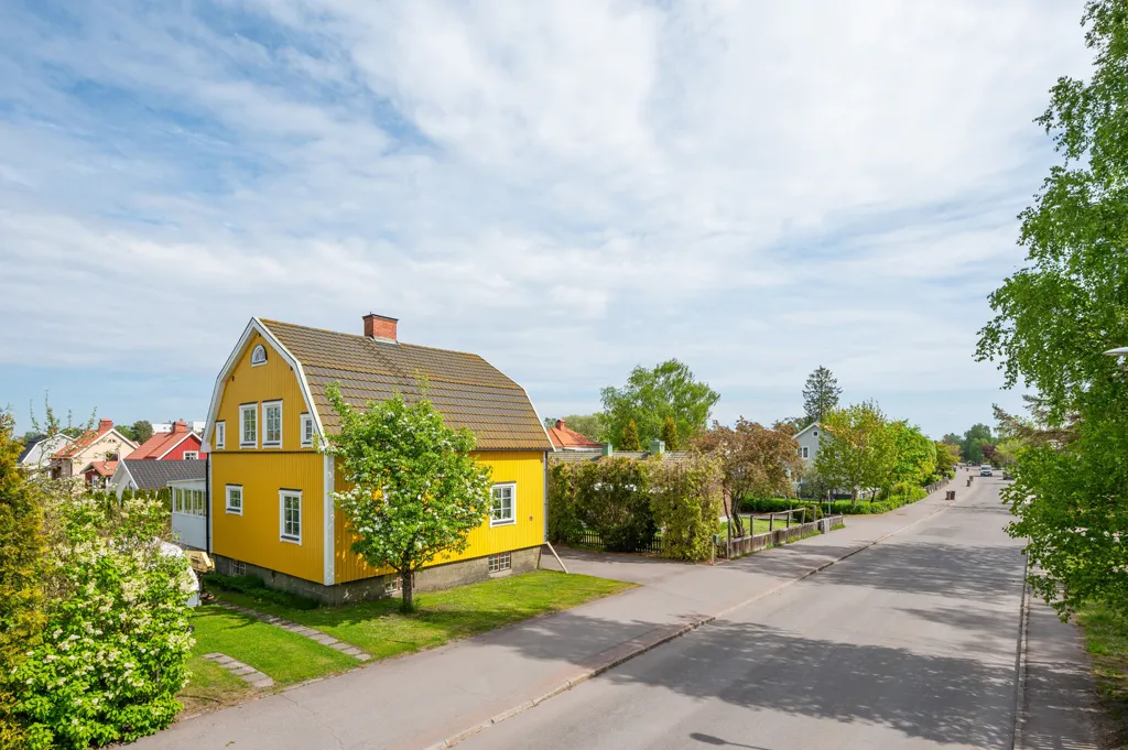 Välivaade - 1½-Storey Villa with Garden in Barrsätra