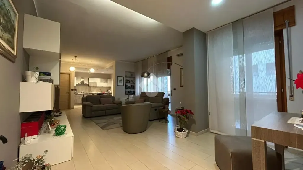 Soggiorno - South-Facing Apartment with Balcony in Cosenza