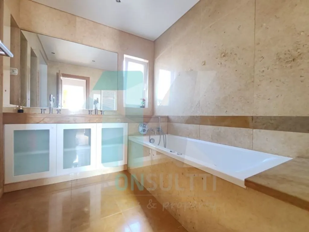 Bagni - Luxury Villa with Pool in Penha Longa, Cascais