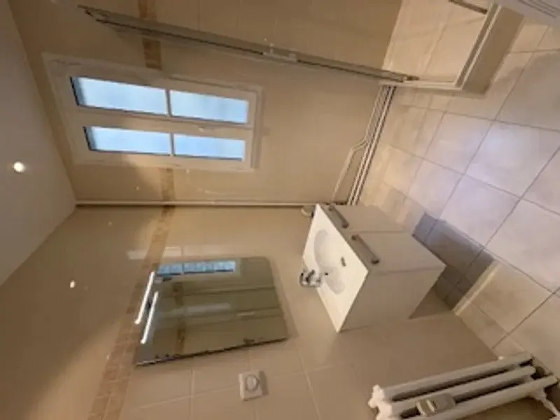 Salles de bain - Studio Rénové avec Ascenseur près de Nation
