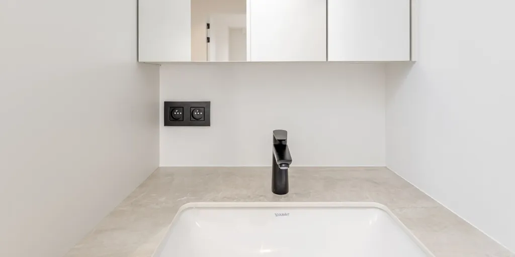 Salles de bain - Appartement Rénové avec Vue Mer à Ostende