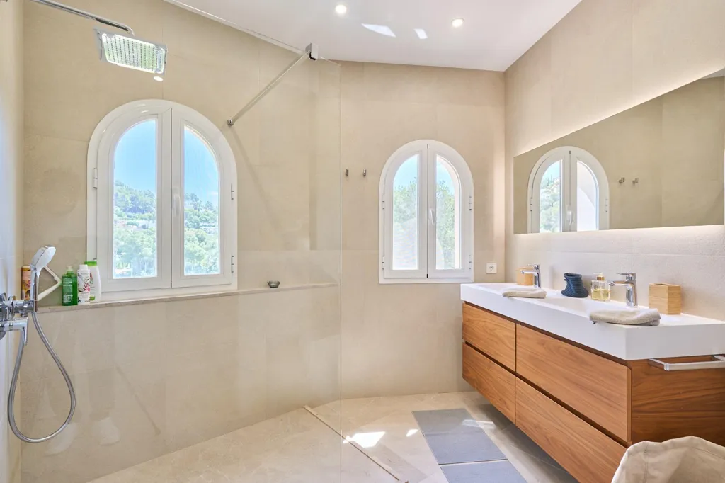 Vannitoad - Luxury Villa with Golf Views in Son Vida