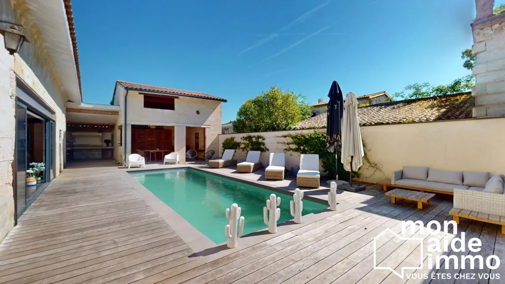 Piscine - Maison de Charme avec Piscine à Vayres