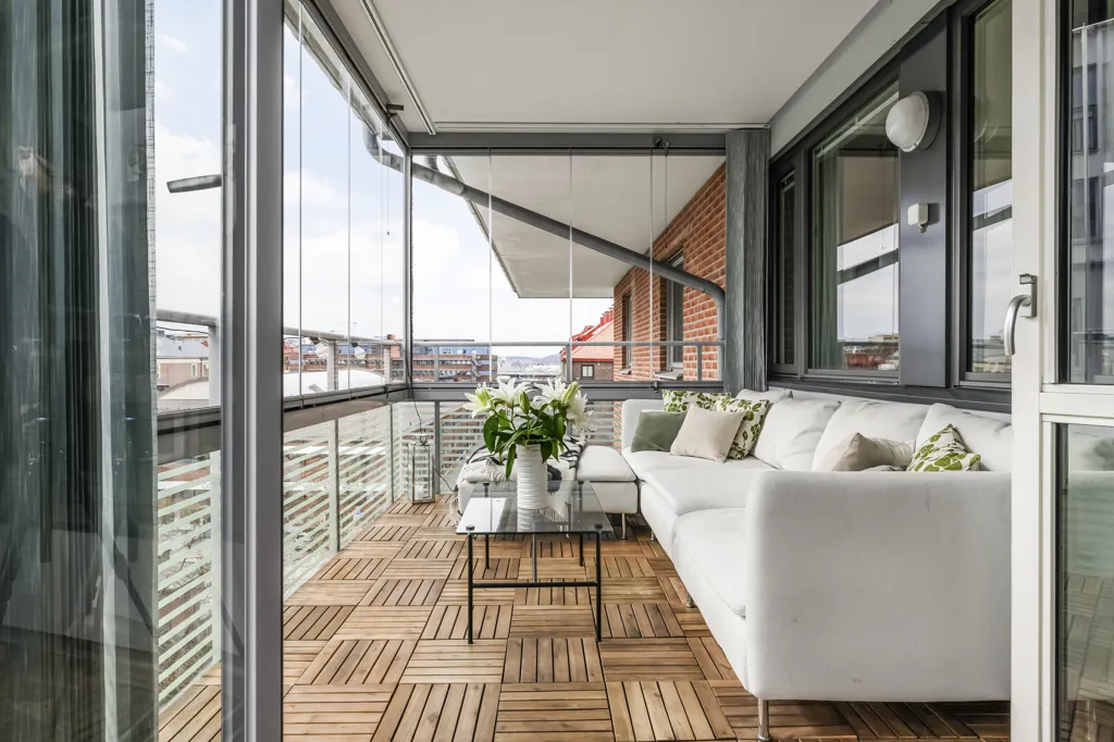 Balcony - Apartment with South-West Balcony in Nya Gård
