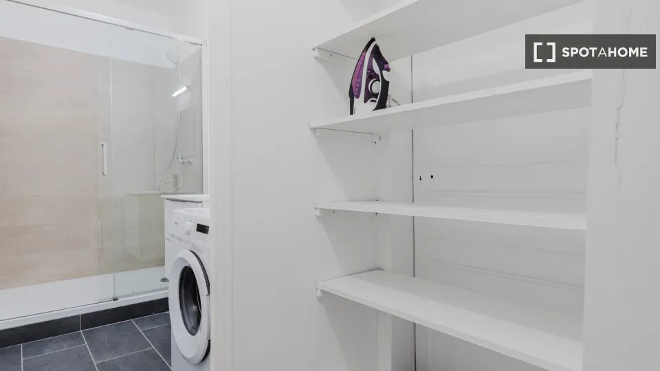 Buanderie - Appartement 1 Pièce à Val-De-Grâce, Paris