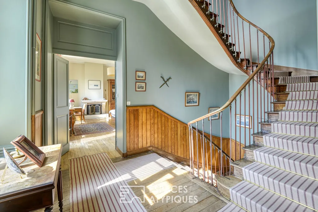 Rooms - Château with Vineyard Views near Nantes