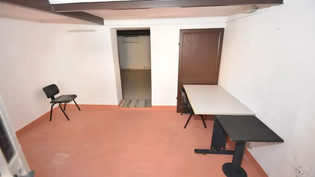 Pièces - Apartment with Private Courtyard in Rosignano Solvay