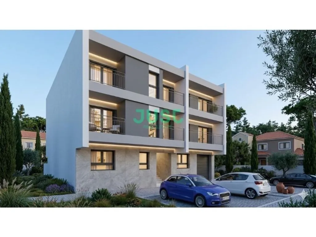 Luxury Flat with Garage in Pinhal do General