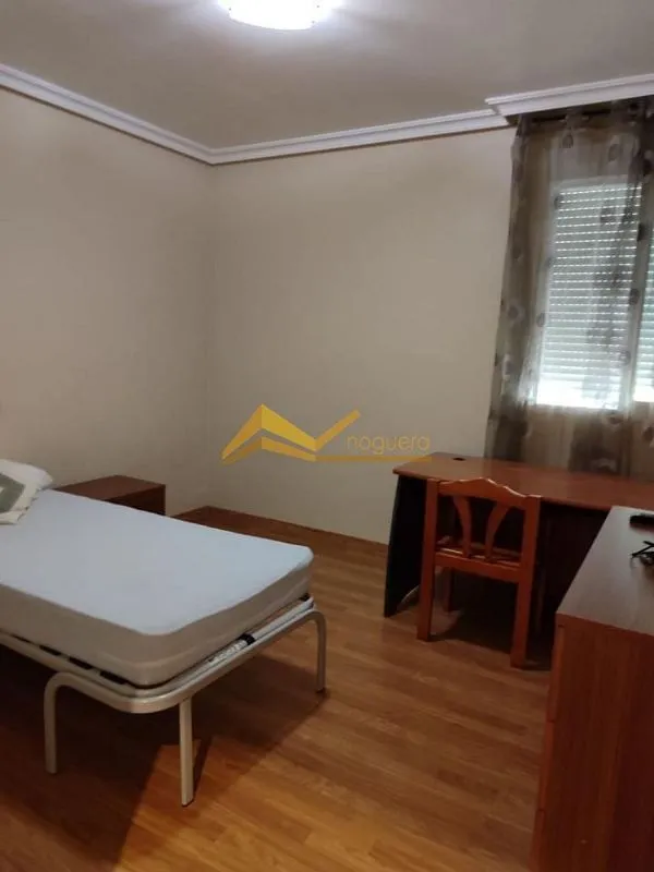 Magamistoad - Apartment with Balcony in Linares Centre