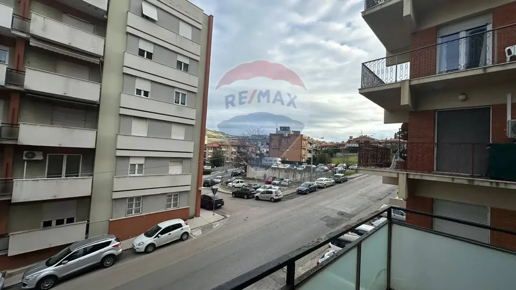 Rõdu - Penthouse with Panoramic View in Ancona