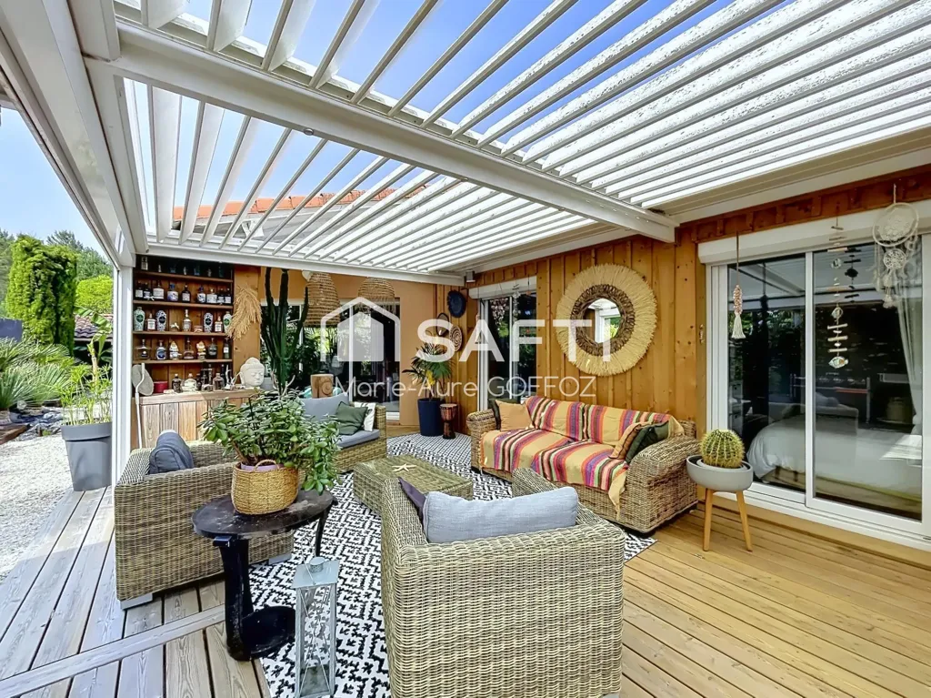 Terrasse - Villa avec Piscine à Martignas-sur-Jalle
