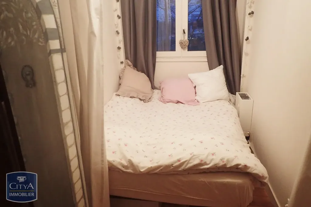 Chambres - Appartement T2 avec Parking en Centre-Ville d'Angers