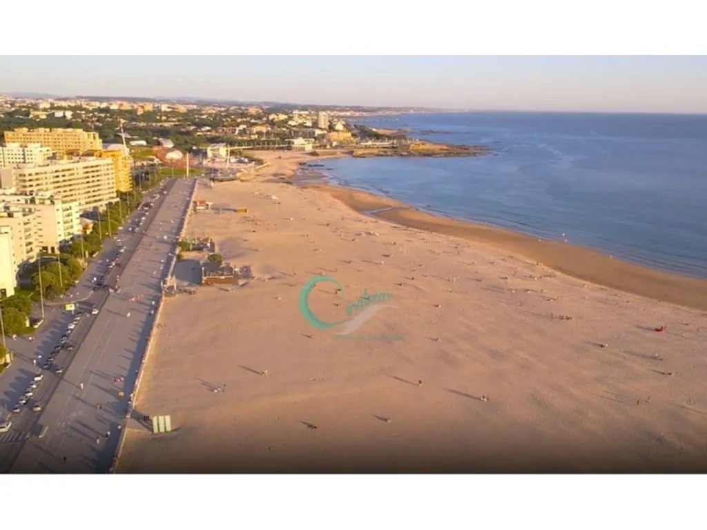 Õhuvaade - 1-Bed Flat with Garage in Matosinhos