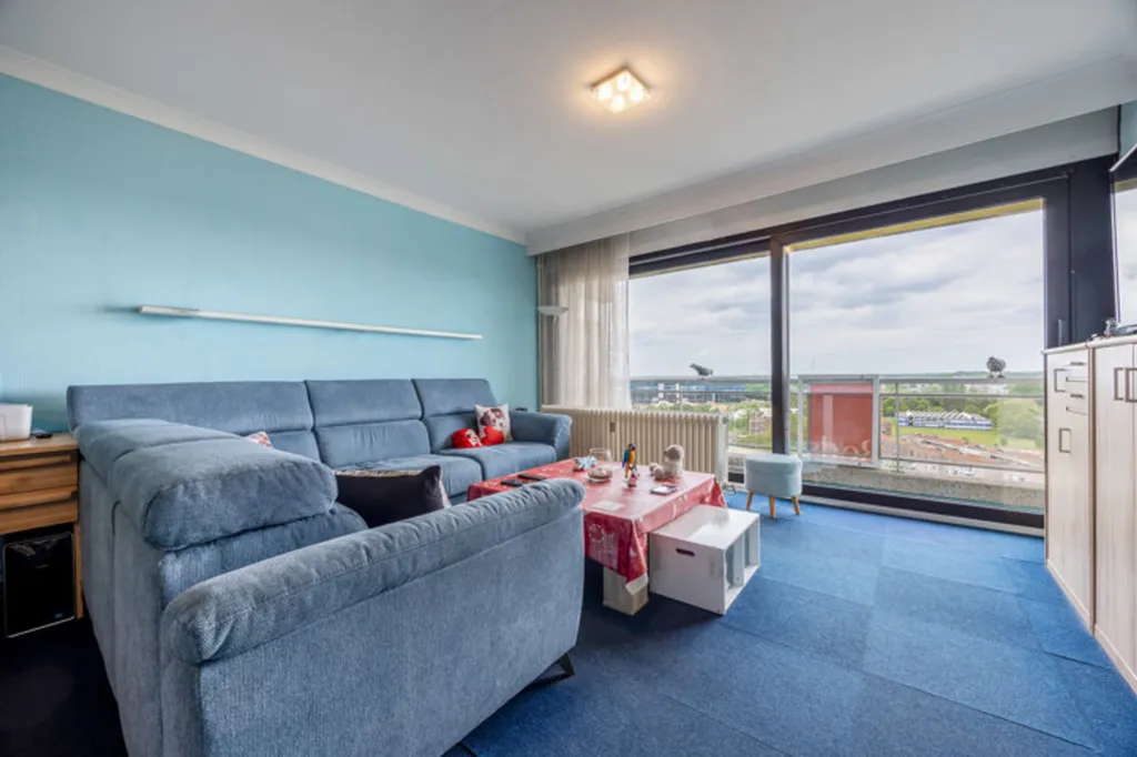 Séjour - Appartement avec Vue Imprenable sur la 12e Étage à Anvers