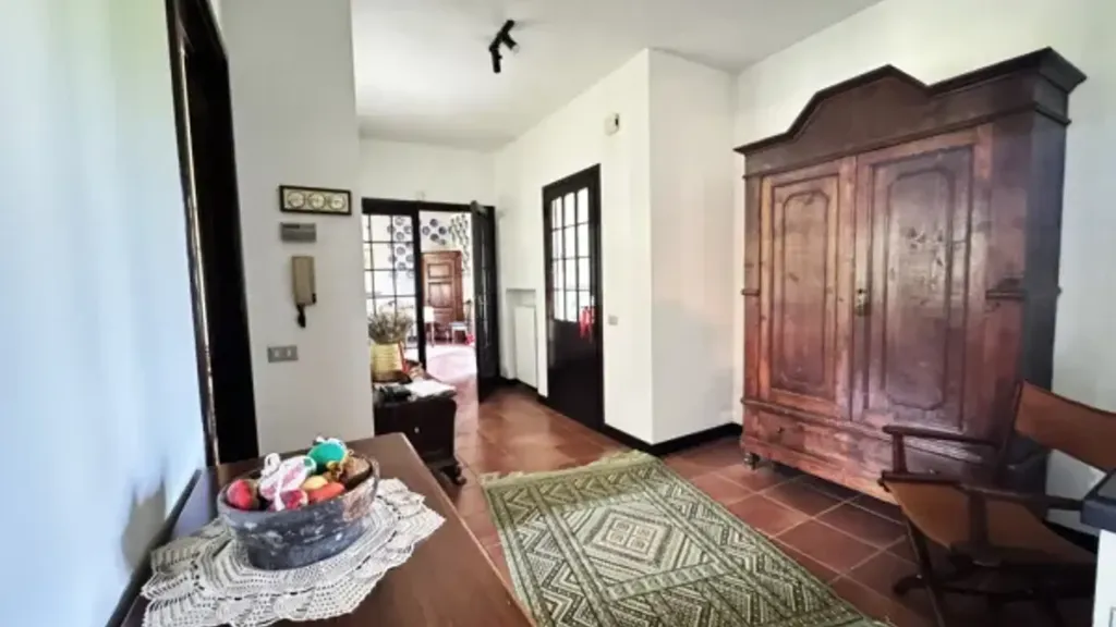 Ingresso - Villa with Vineyard Garden in Rivanazzano