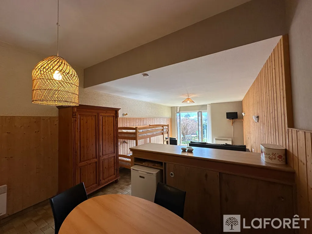Sala da pranzo - Ground Floor Apartment with Terrace in Saint-Point-Lac