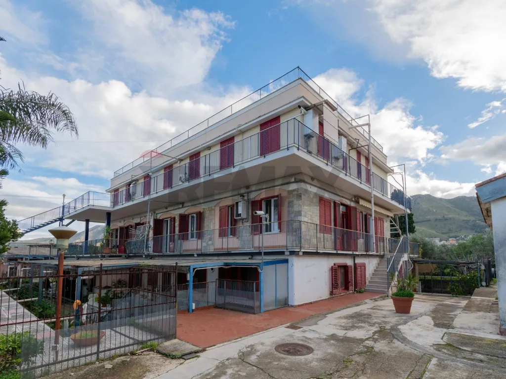 Extérieur - Villa Portion with 360° Views in Villagrazia