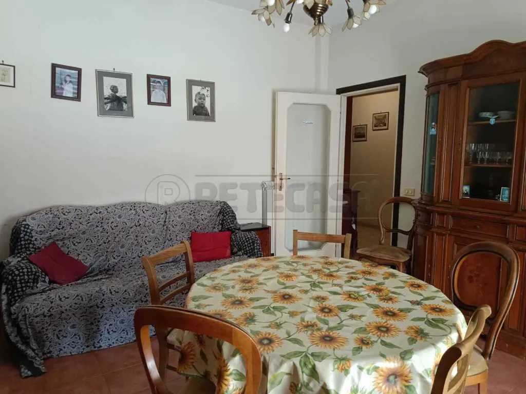 Salle à manger - Rear-Facing Apartment with Terrace in Ladispoli