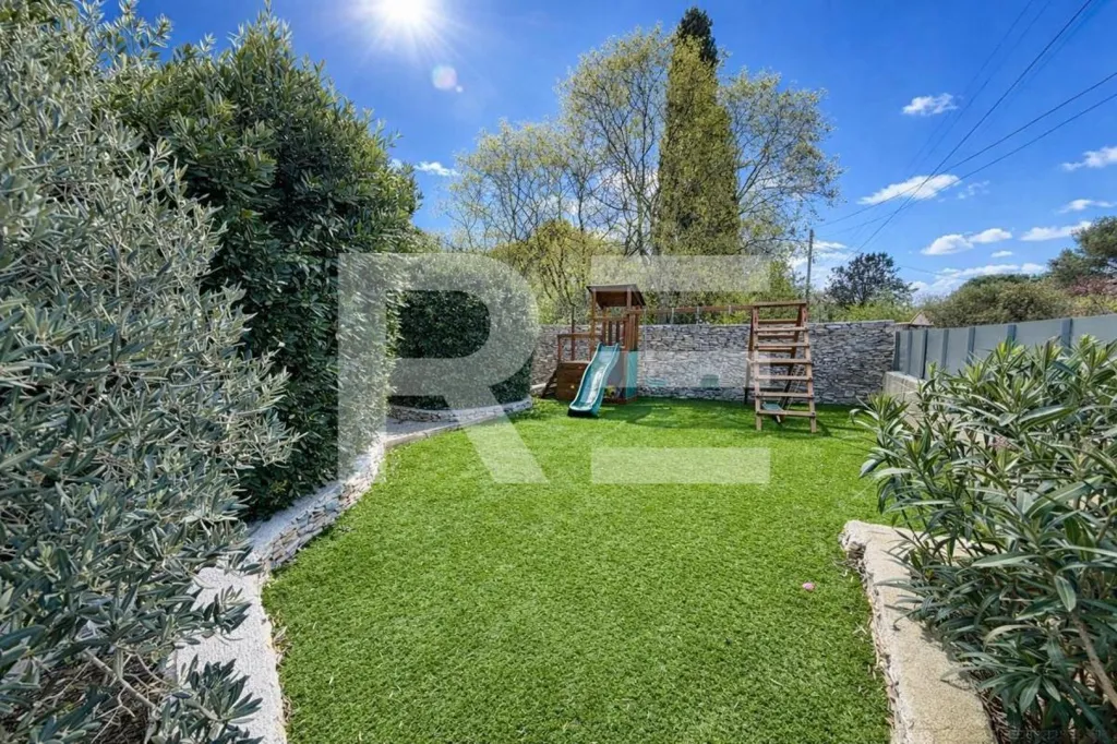 Jardin - Villa Rénovée avec Piscine à Nîmes
