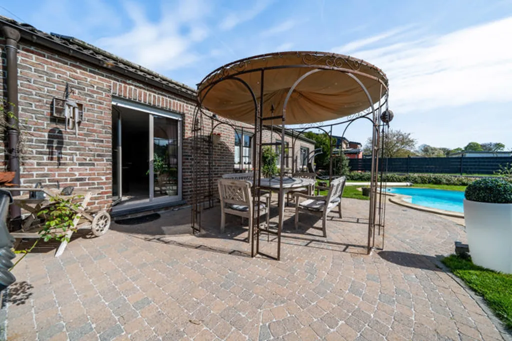 Terrass - Bungalow with Pool and Terrace in Awans
