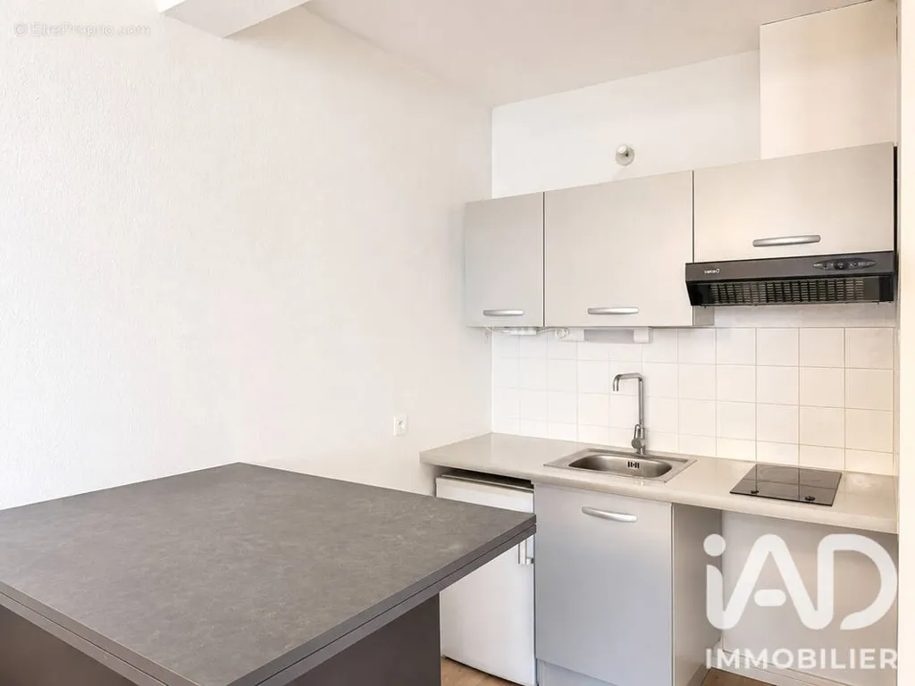Köök - Studio with Climatisation near Muret Economic Hub