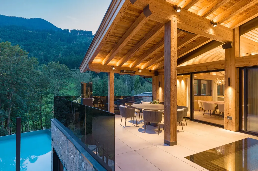 Terrasse - Luxury Chalet with Indoor/Outdoor Pools in Reith