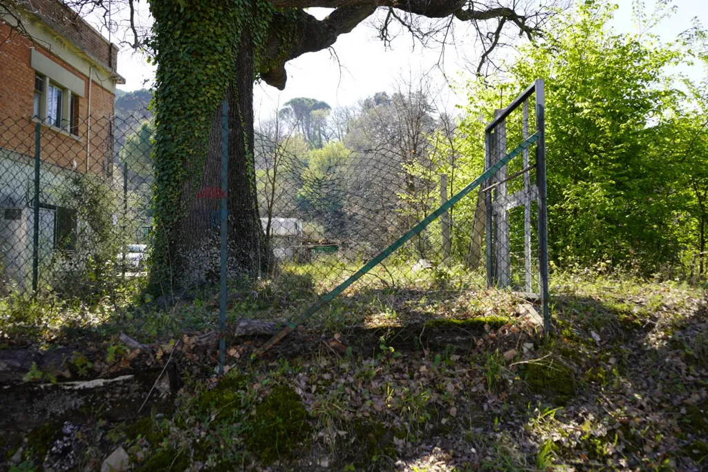 Aed - Buildable Plot with Green Access in Foligno