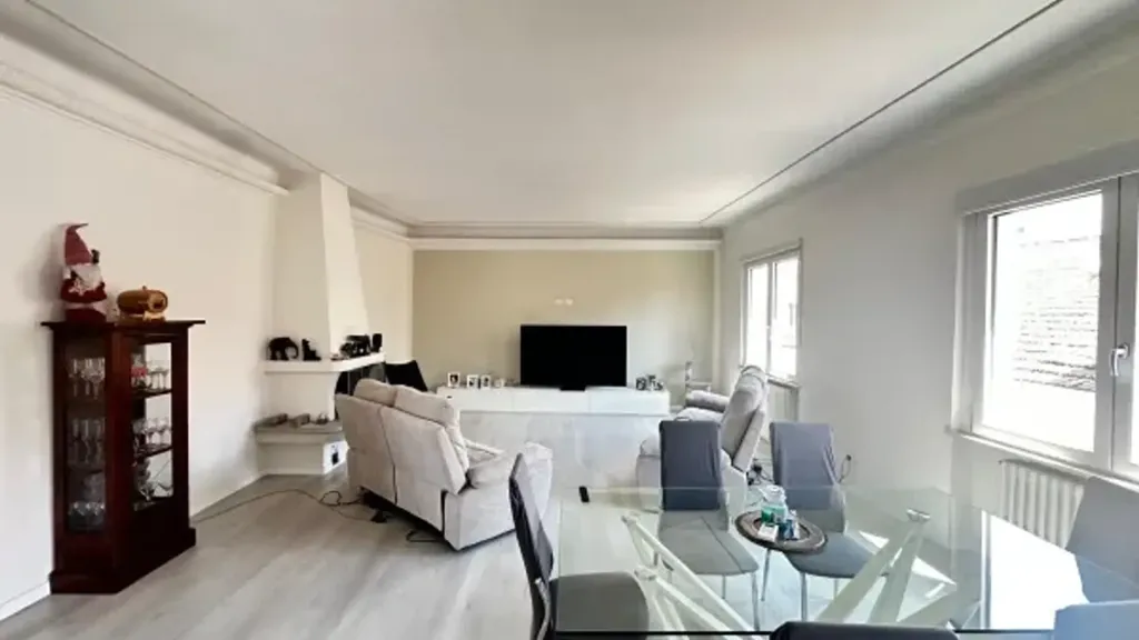 Soggiorno - Appartamento ristrutturato con terrazza a Galliate