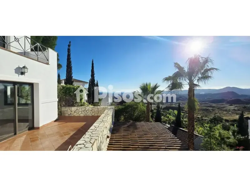 Terrasse - Contemporary Villa with Sea Views in Valtocado