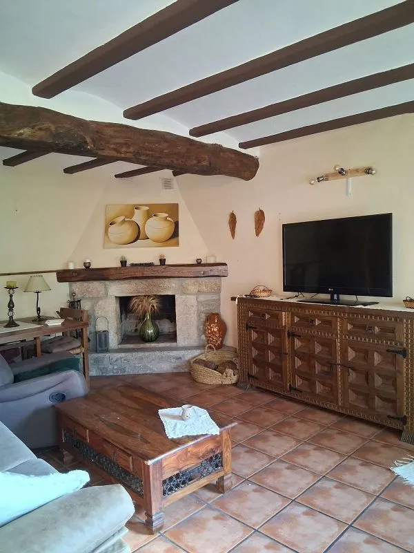 Elutuba - Stone House with Garden in Palencia Mountains