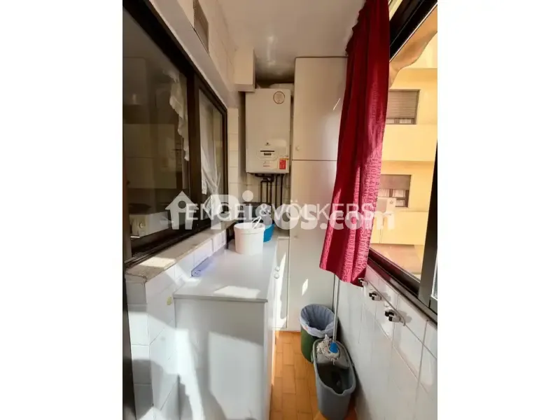 Kitchen - Apartment with Stadium Views in Mestalla, Valencia