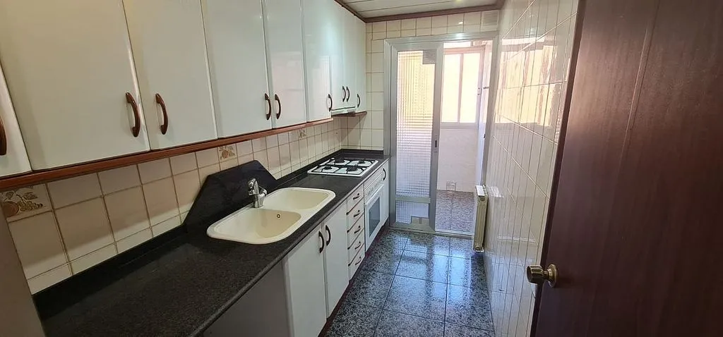 Köök - Apartment with Balcony in Sant Julià de Lòria
