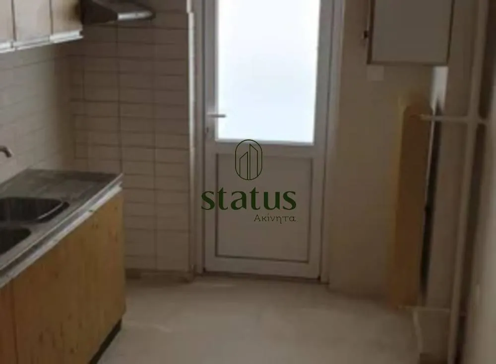 Köök - Renovated Apartment with Balcony in Patras