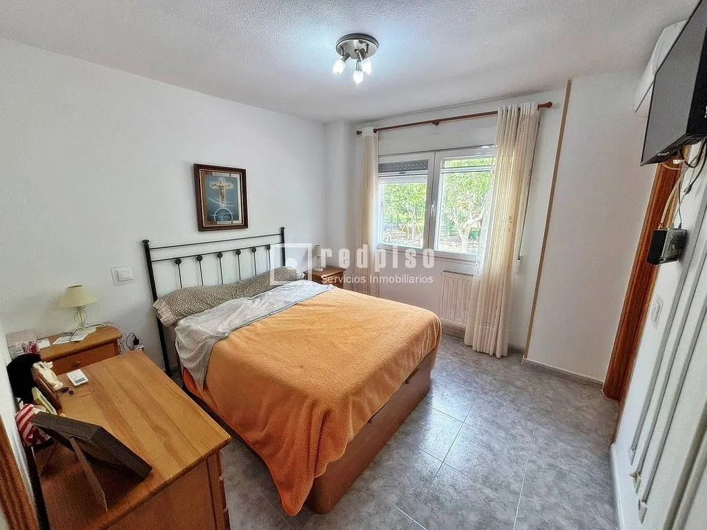 Magamistoad - Semi-detached House with Garage in Alovera