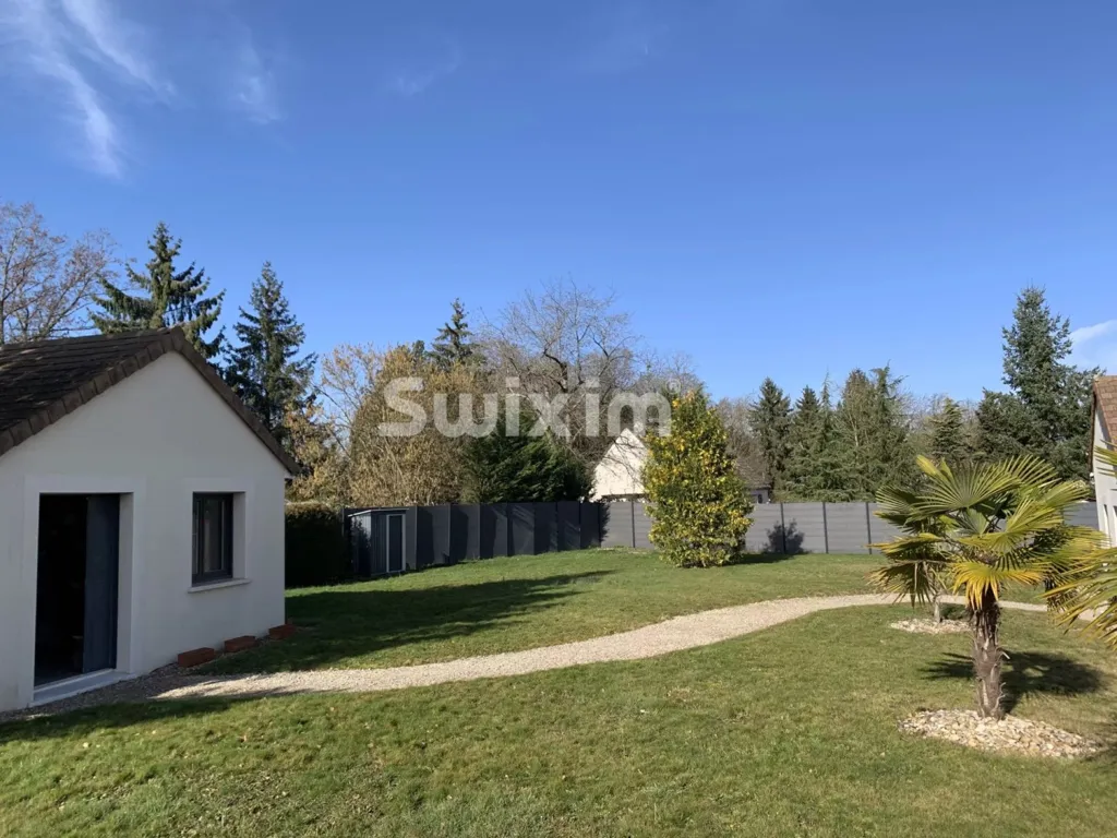 Aed - Contemporary Villa with Pool in Chaudenay