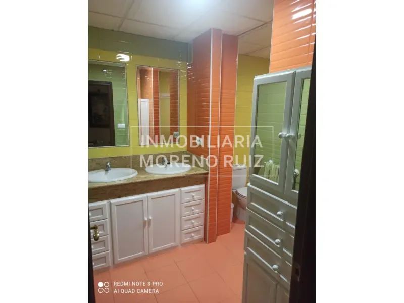 Salles de bain - House with Commercial Space in Baena