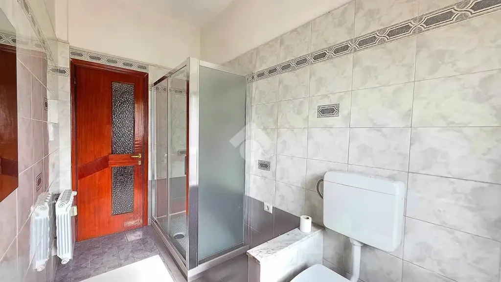 Salles de bain - Apartment with Balcony in Savona