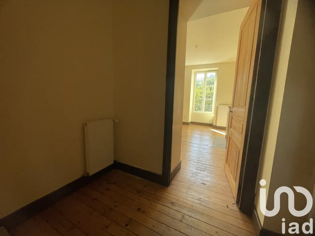 Rooms - Bright Apartment with Balcony in Vals-les-Bains