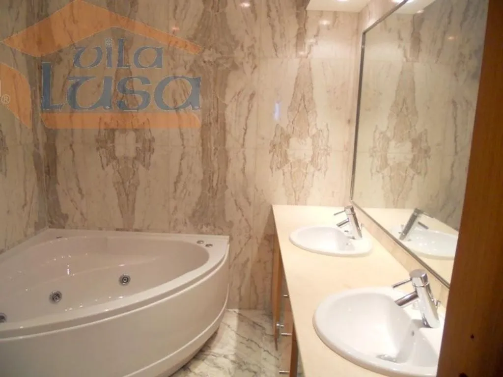 Vannitoad - Luxury House with Sea View in Vila Nova de Gaia