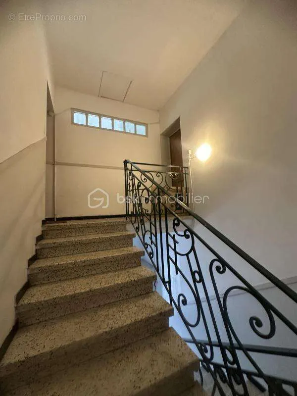 Stanze - Apartment Block with Parking in Saint Martin de Valgalgues