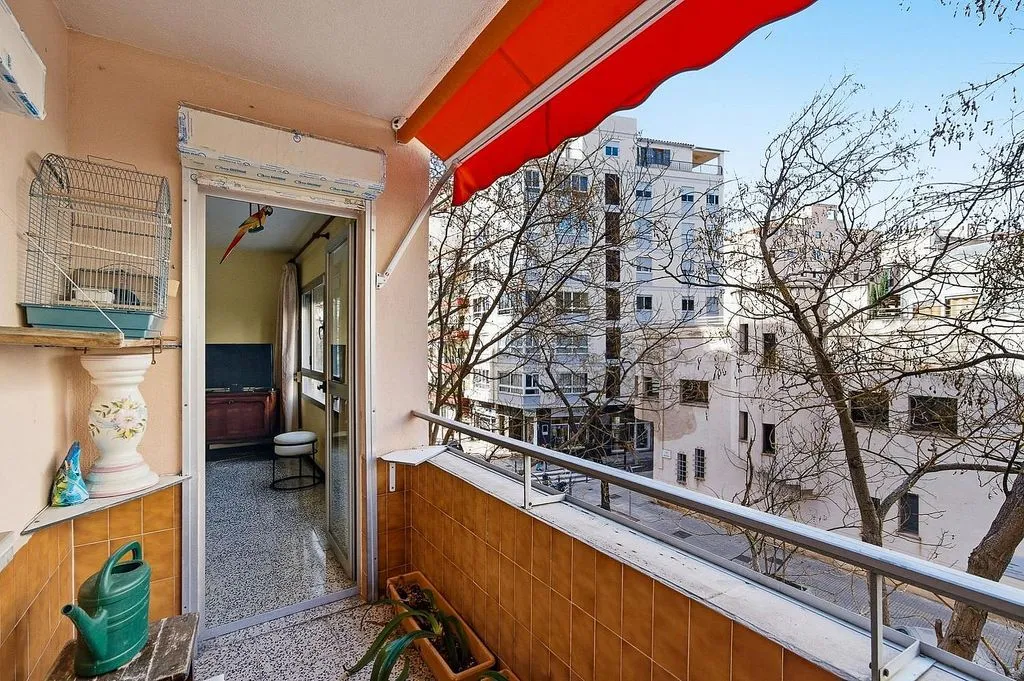 balcony