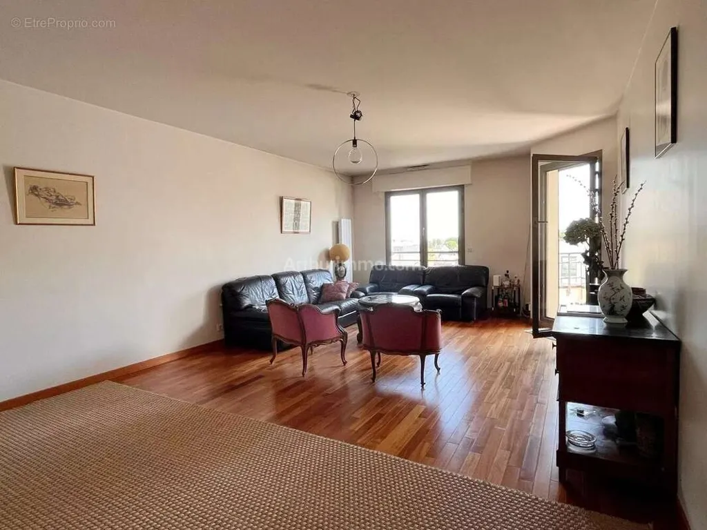 living_room