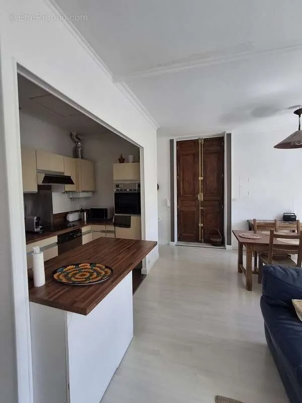Cuisine - Appartement Lumineux avec Cour Intérieure au Centre Historique de Montpellier