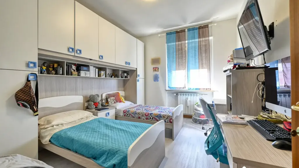 Magamistoad - Panoramic Three-Bedroom Apartment in Melegnano