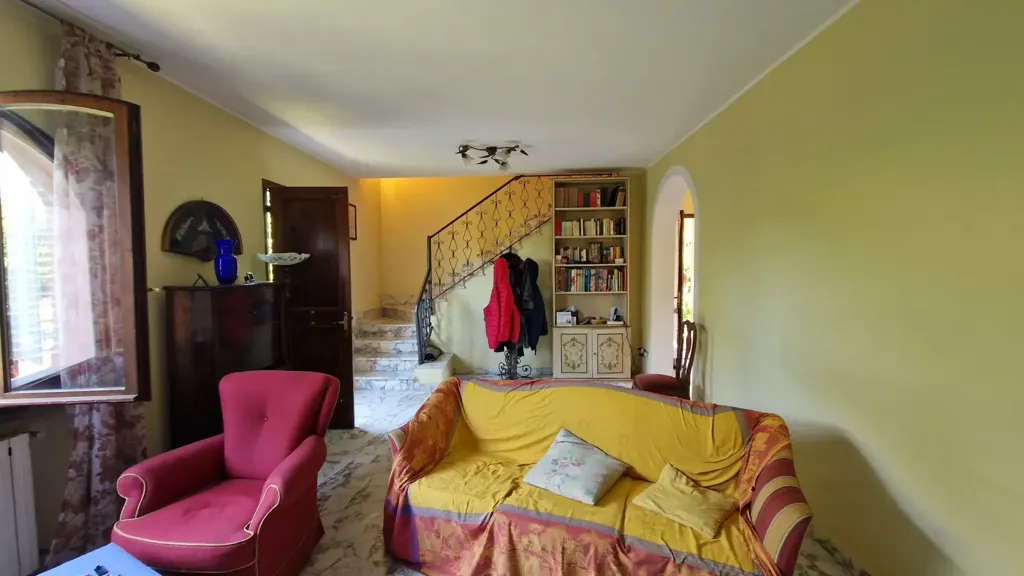 Elutuba - Villa with Terrace in Lucca West