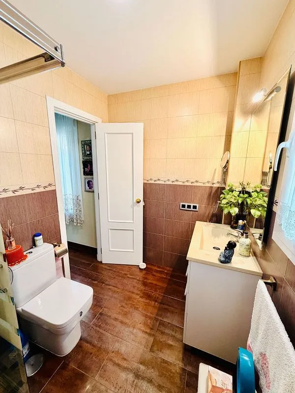 Salles de bain - Single-Storey Chalet with Terrace in Montequinto